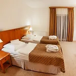 Masuria & 酒店 武克塔
